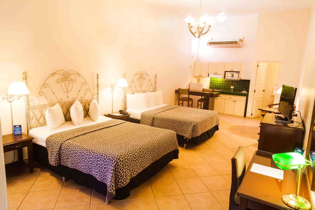 Hotel El Almendro Managua Esterno foto